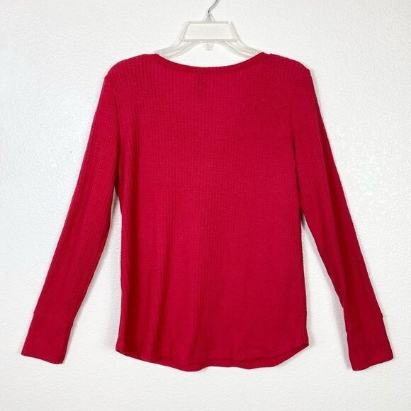 Ambrielle Red Waffled Thermal Henley Long Sleeve Shirt - Picture 2 of 4